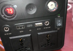 血亏处理！户外移动电源露营户外照明摆摊投影等大功率大容量充电